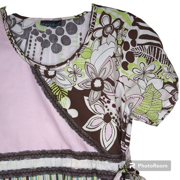 Cherokee Women's Scrub Top! Floral Pattern, Stripes, Faux Wrap, Like New - Picture 4 of 7